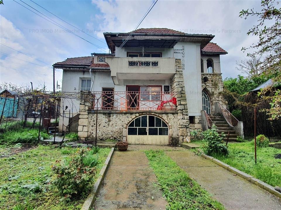 Casa P+1 zona Pietroasele