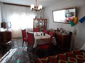 Apartament de vânzare 2 camere, în Campina
