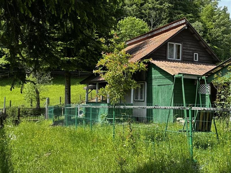 Casa de vacanta de vanzare