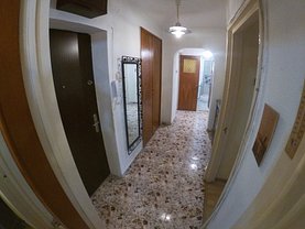 Apartament de vânzare 3 camere, în Bucureşti, zona Giurgiului