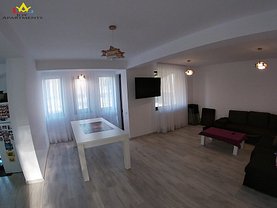 Casa de vânzare 5 camere, în Drăgoeşti