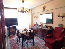 Apartament de vânzare 4 camere, în Bucuresti, zona Berceni