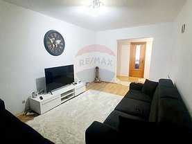 Apartament de vânzare 3 camere, în Piatra-Neamţ, zona Central