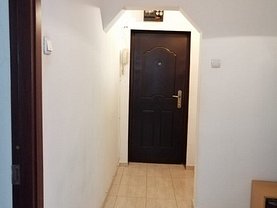 Apartament de închiriat 3 camere, în Iaşi, zona Palat