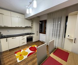 Apartament de închiriat 3 camere, în Iaşi, zona Podu Roş