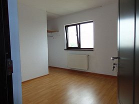 Casa de vânzare 4 camere, în Iaşi, zona Miroslava
