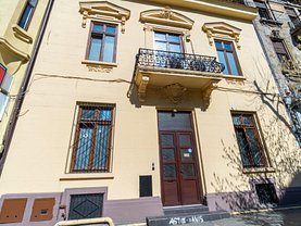Casa de vânzare 10 camere, în Bucuresti, zona Universitate