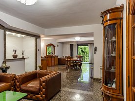 Casa de vânzare sau de închiriat 14 camere, în Bucuresti, zona Domenii