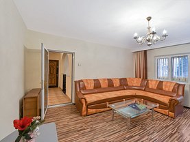 Apartament de vânzare 3 camere, în Drobeta-Turnu Severin, zona Kiseleff