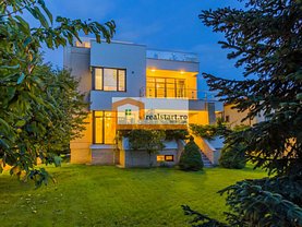 Casa de închiriat 15 camere, în Mogoşoaia, zona Nord