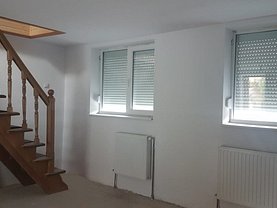 Casa de vânzare 3 camere, în Sibiu, zona Central