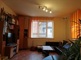 Casa de vânzare 6 camere, în Cisnadie, zona Nord-Est