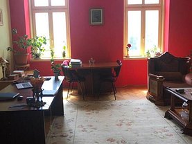 Apartament de închiriat 3 camere, în Cluj-Napoca, zona Central