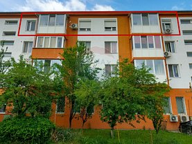 Apartament de vânzare 4 camere, în Hunedoara, zona Ultracentral
