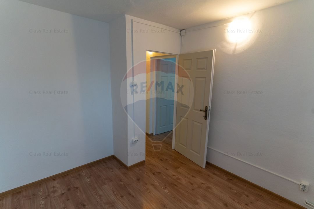 Apartament 3 camere, decomandat, et. intermediar, Orastie, jud. Huned.
