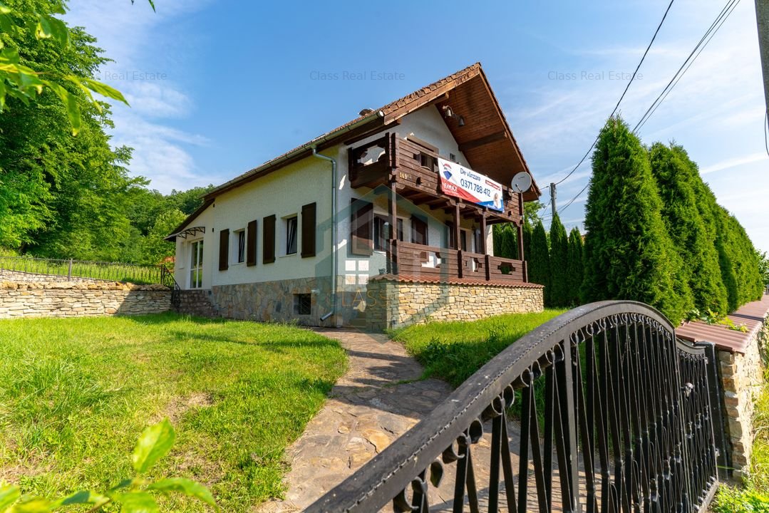 Casa / Vila moderna in Soimus, jud. Hunedoara