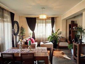 Apartament de vânzare 3 camere, în Cluj-Napoca, zona Plopilor