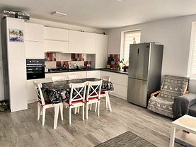 Apartament de vânzare 3 camere, în Cluj-Napoca, zona Andrei Mureşanu