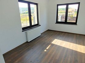 Casa de vânzare 4 camere, în Targu Mures, zona Unirii