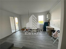 Apartament de vânzare 3 camere, în Dumbrăviţa, zona Central