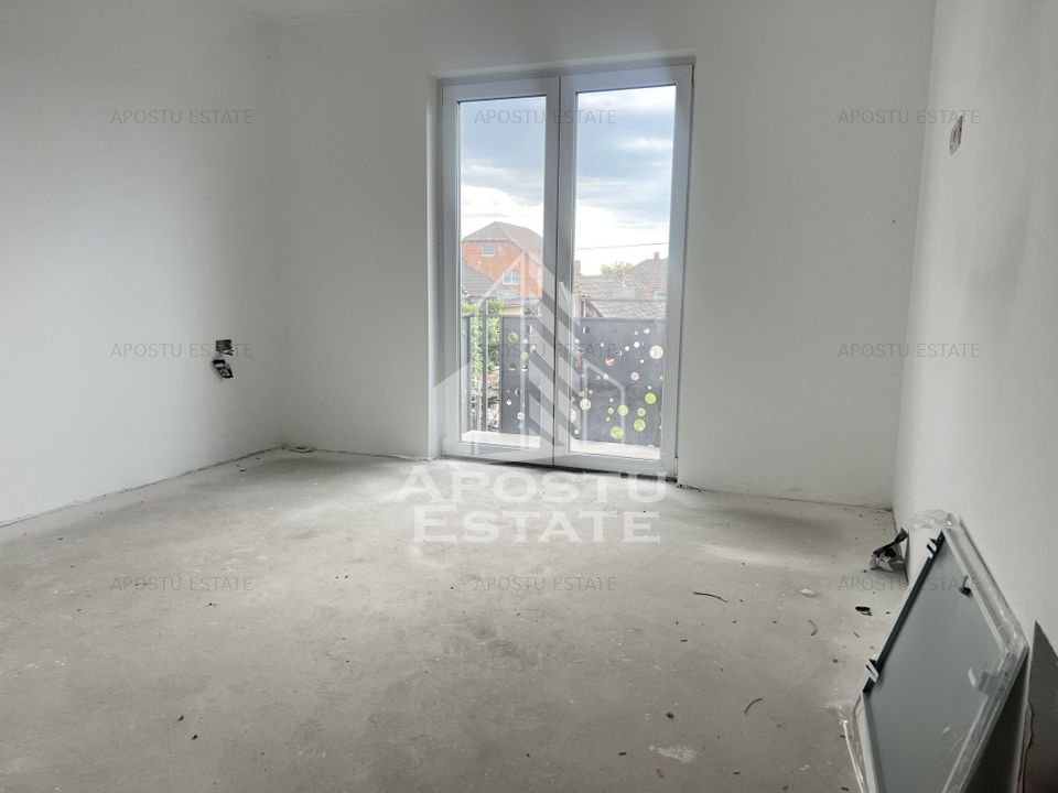 Apartament cu 2 camere, la etajul 1, loc de parcare, in Giarmata Vii