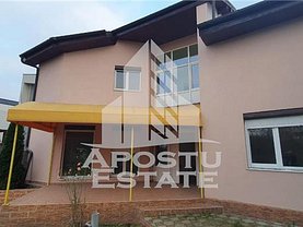 Casa de vânzare 5 camere, în Dumbrăviţa, zona Central