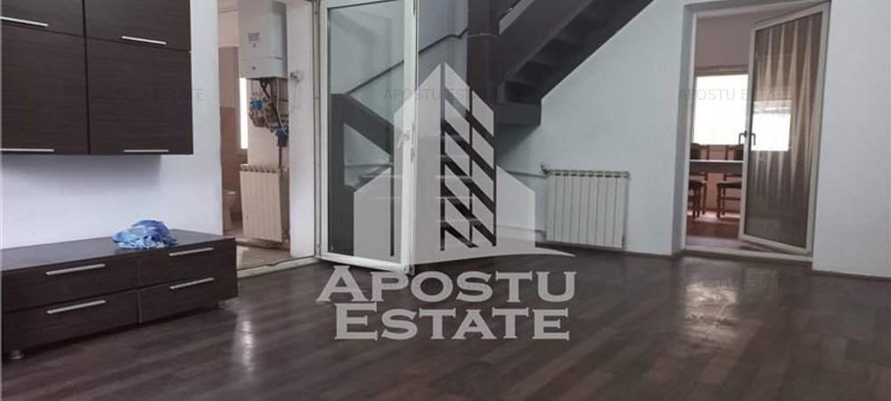 Casa cu 5 camere in zona Sagului - imaginea 0 + 1
