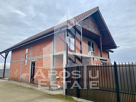 Casa de vânzare 5 camere, în Sanmihaiu Roman