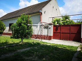 Casa de vânzare 5 camere, în Bazoş