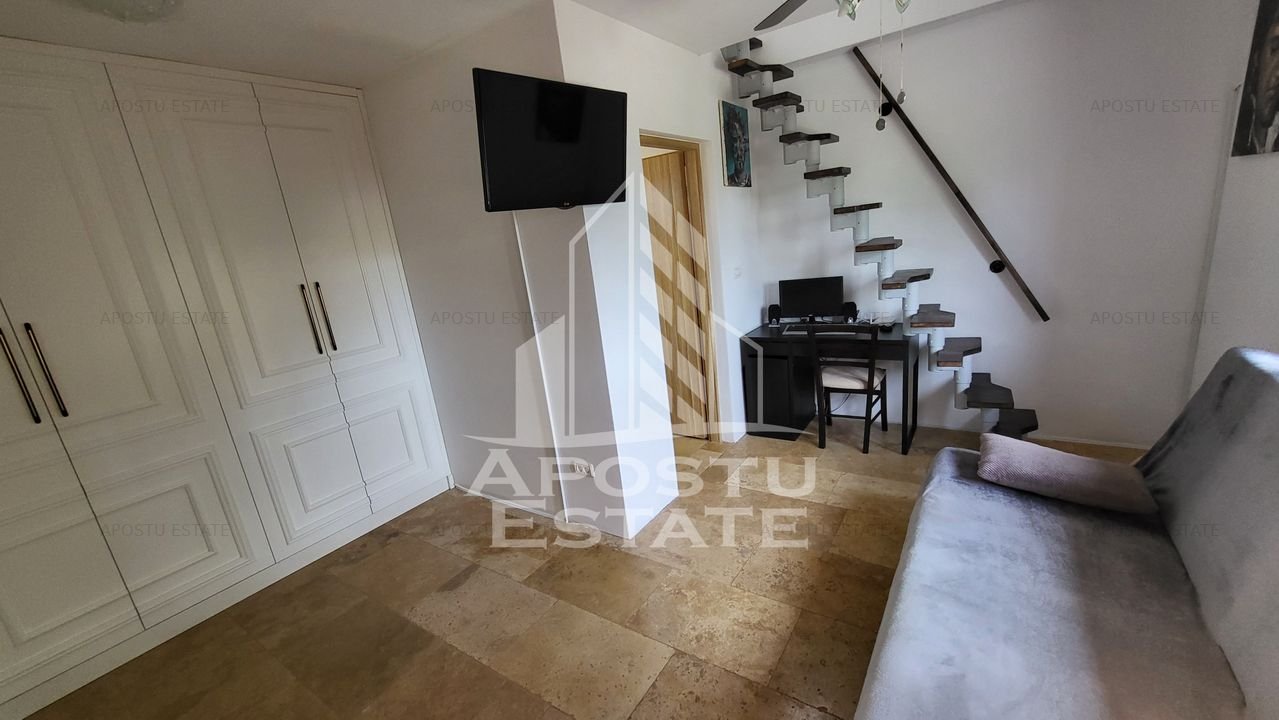 Casa individuala,teren de 726 mp+proiect aprobat pt duplex,Dumbravita