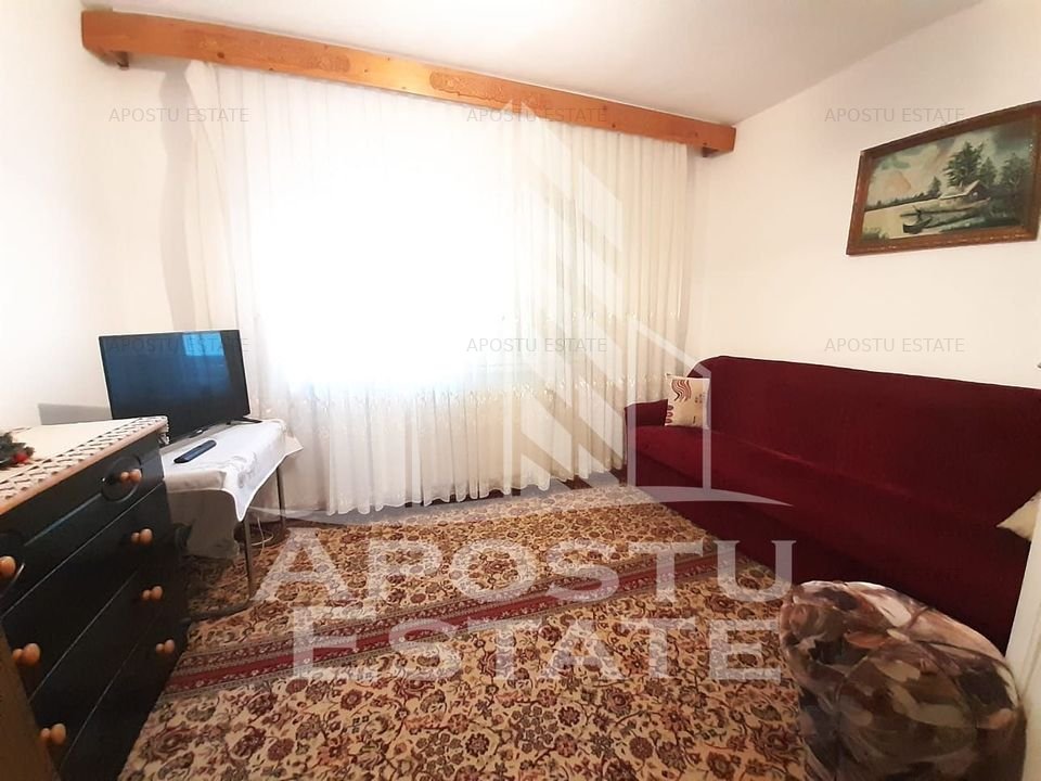 Apartament 2 camere la casa, centrala proprie, Zona Sagului