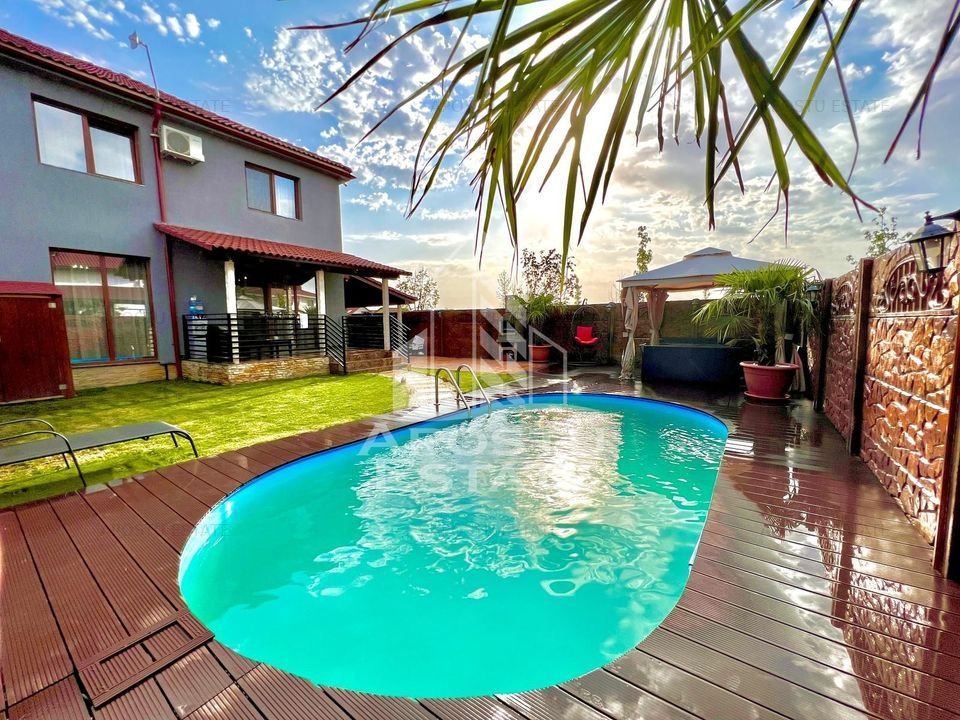 Duplex cu piscina de vanzare in Mosnita Noua | 4 camere