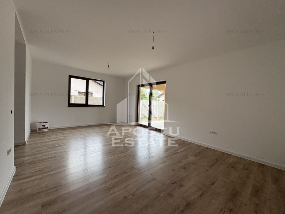 Duplex | Mosnita Noua, 4 Camere | Acces Asfaltat | toate utilitatile