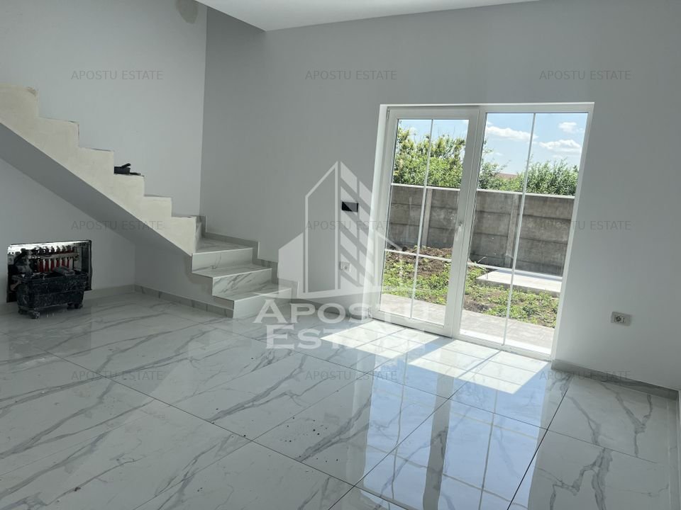 Duplex P+ E, in Sanandrei