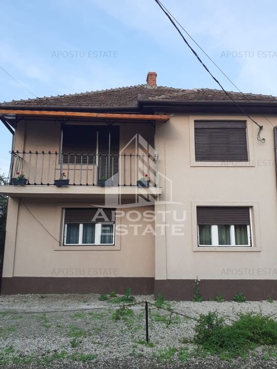 Casa individuala plus anexa, zona centrala in Faget