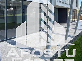 Închiriere spaţiu comercial
