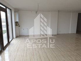 Vânzare spaţiu comercial