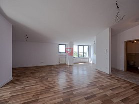 Apartament de vânzare 3 camere, în Bucureşti, zona Străuleşti