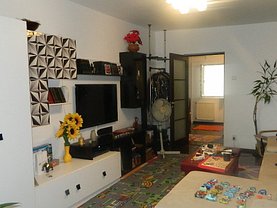 Apartament de vânzare 3 camere, în Bucuresti, zona Titulescu