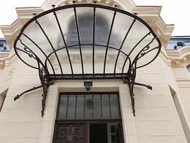 Casa de vânzare sau de închiriat 12 camere, în Bucureşti, zona Capitale