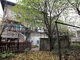 Casa de vânzare 8 camere, în Bucuresti, zona Turda