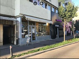 Închiriere spaţiu comercial