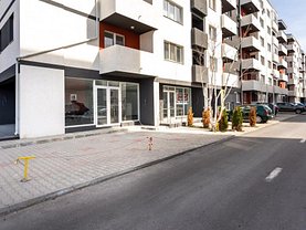 Vânzare spaţiu comercial