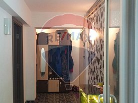 Apartament de vânzare 4 camere în Alba Iulia, Ampoi 3