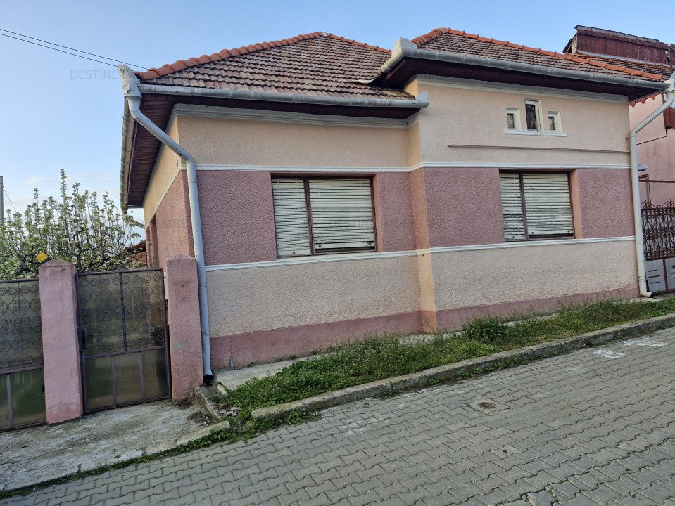 Casa frumoasa - zona linistita