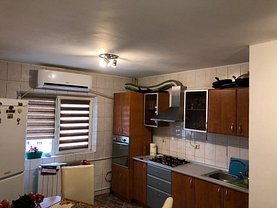 Apartament de vânzare 3 camere, în Bucuresti, zona 13 Septembrie