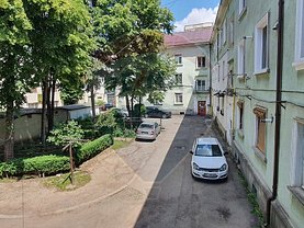 Apartament de vânzare 3 camere, în Bacău, zona Ultracentral