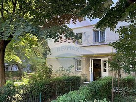 Apartament de vânzare 3 camere, în Bacău, zona Narcisa