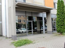 Vânzare spaţiu comercial