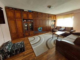 Apartament de vânzare 3 camere, în Cluj-Napoca, zona Central